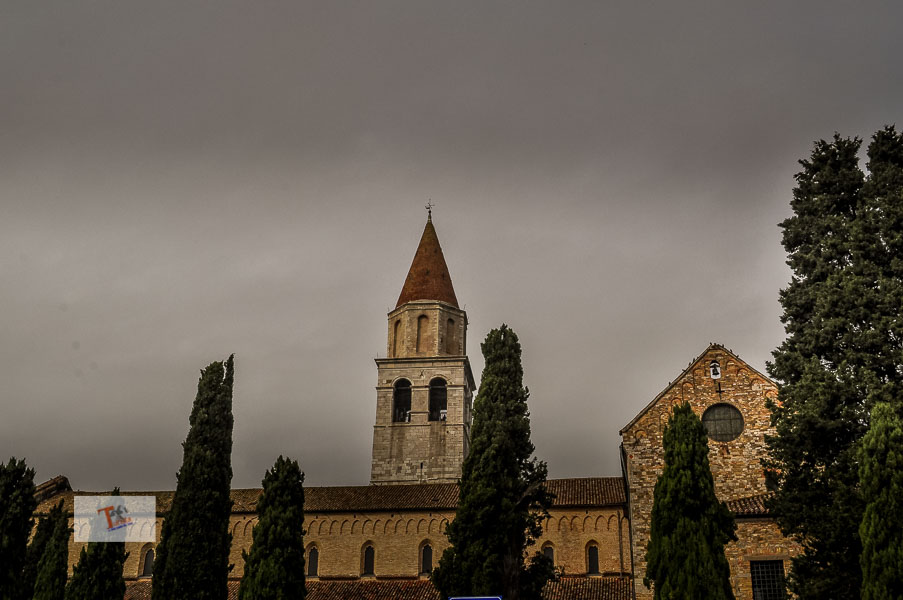 Aquileia, Basilica e campanile - Turista a due passi da casa