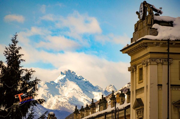 Aosta, Panorama da Municipio- Turista A Due Passi Da Casa