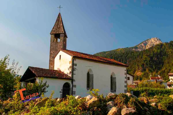 Arta Terme, chiesa di Chiusini- Turista A Due Passi Da Casa