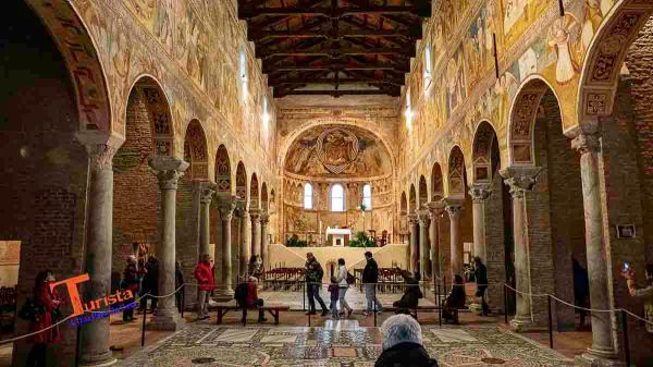 Codigoro, Abbazia di Pomposa, chiesa Santa Maria, interno- Turista A Due Passi Da Casa